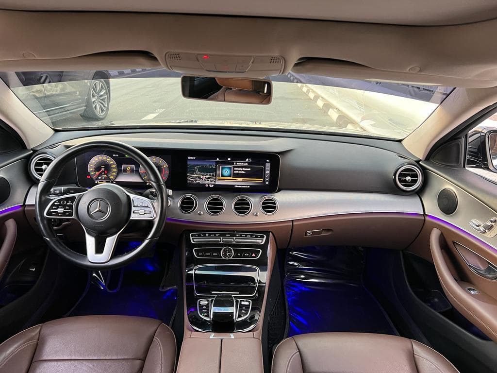 Mercedes E350 - Image 4