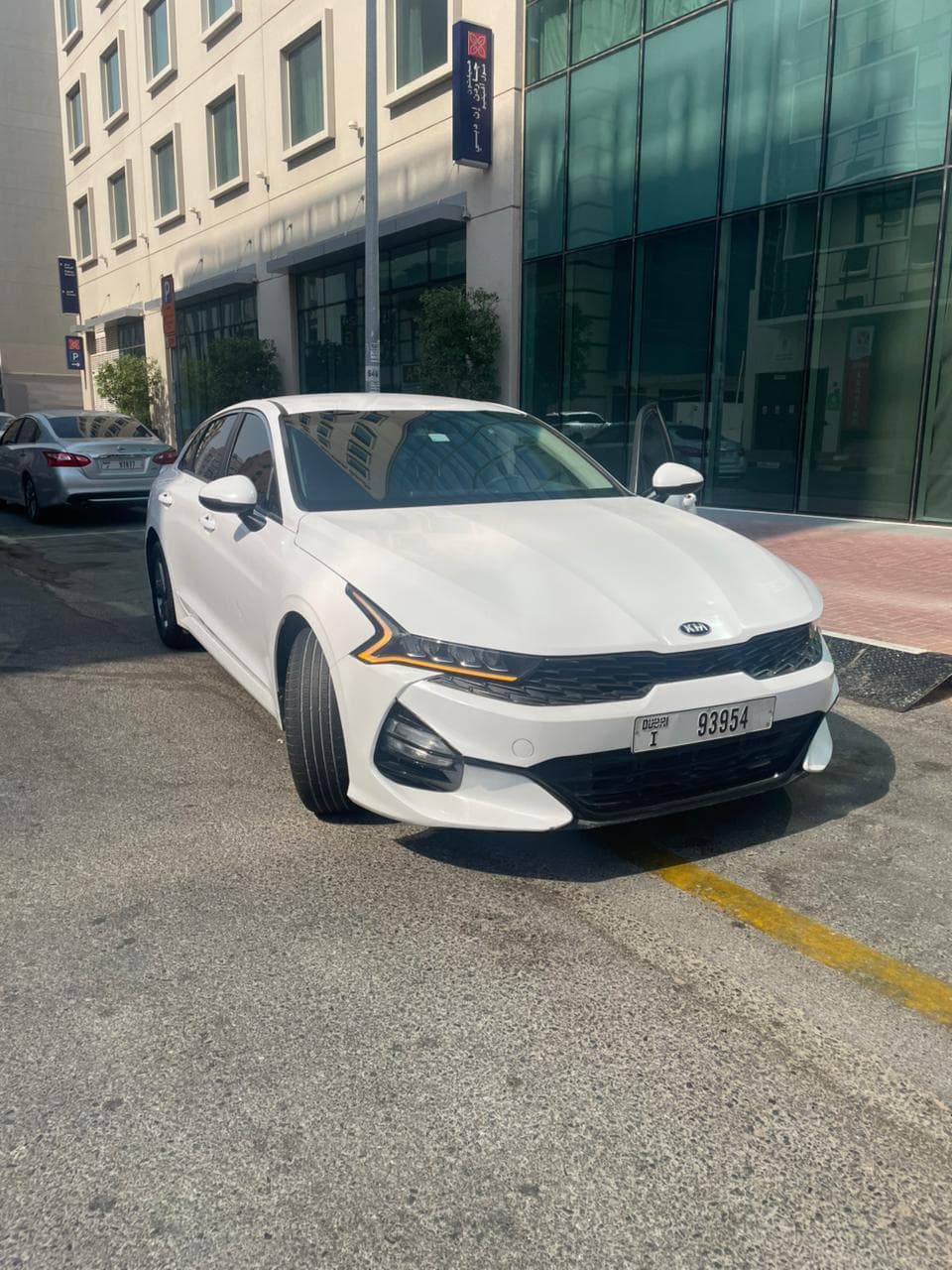 Kia K5 White - Image 1