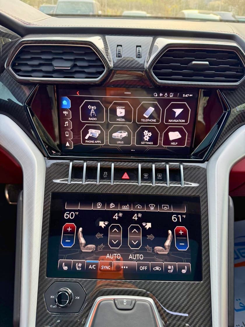 Lamborghini Urus - Image 12