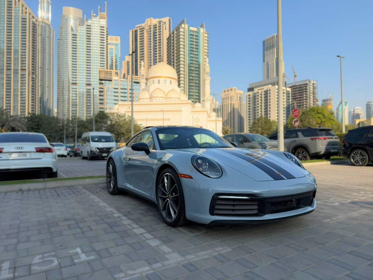 Porsche 911 Carrera - Image 3