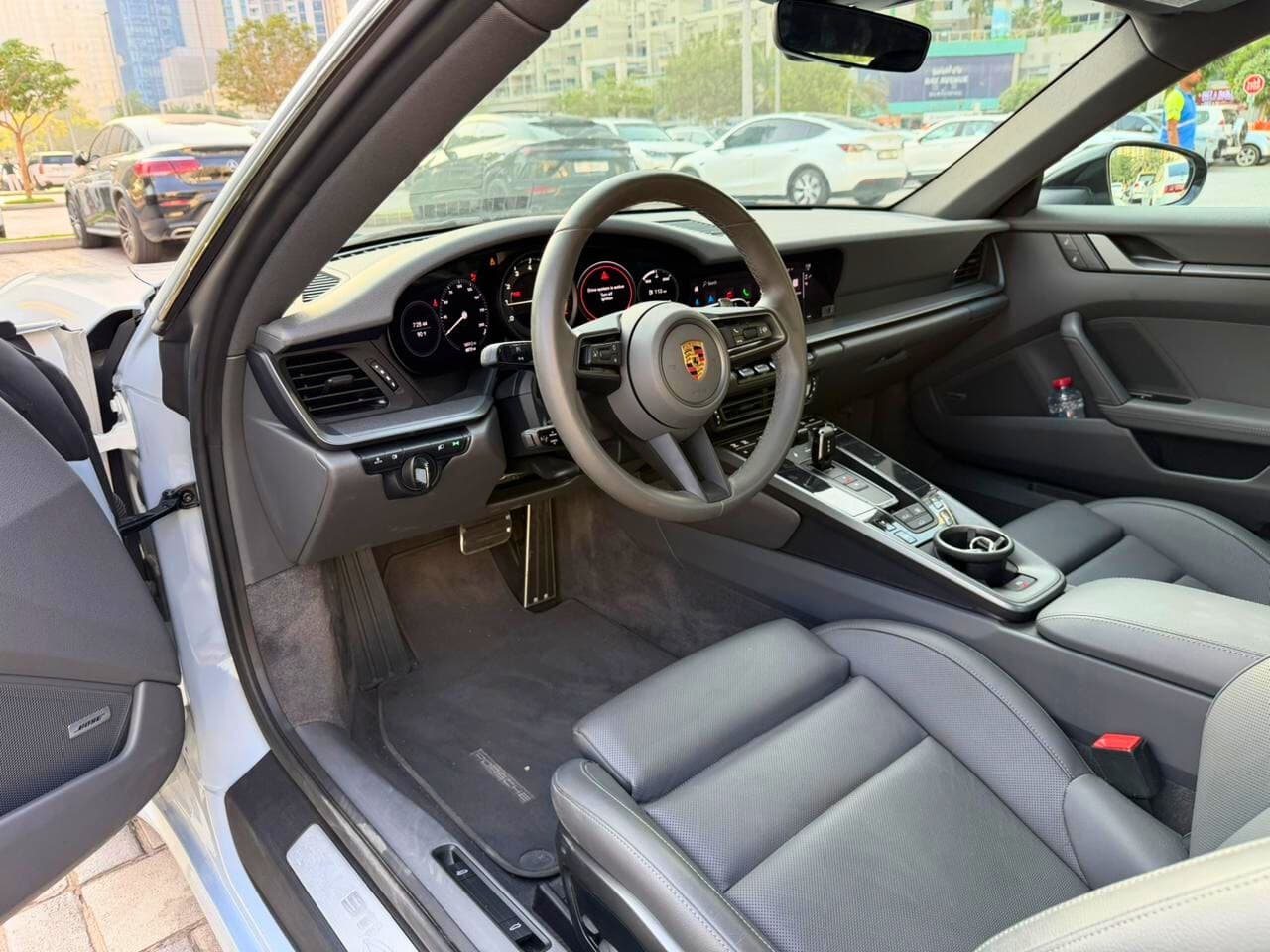 Porsche 911 Carrera - Image 7
