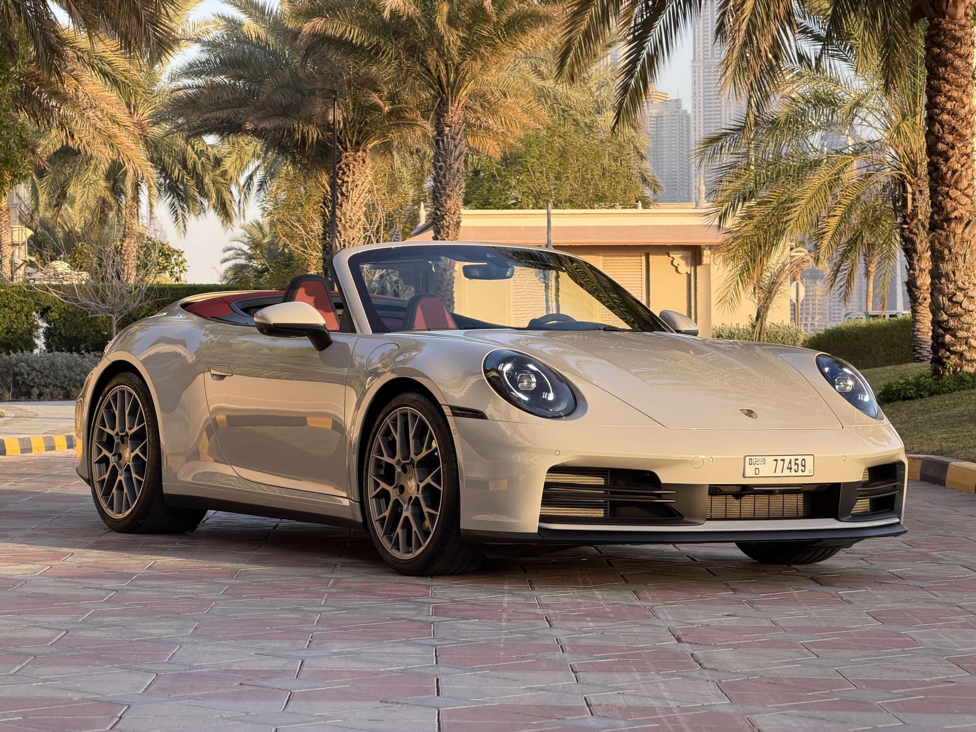 Porsche 911 Carrera Cabriolet - Image 2