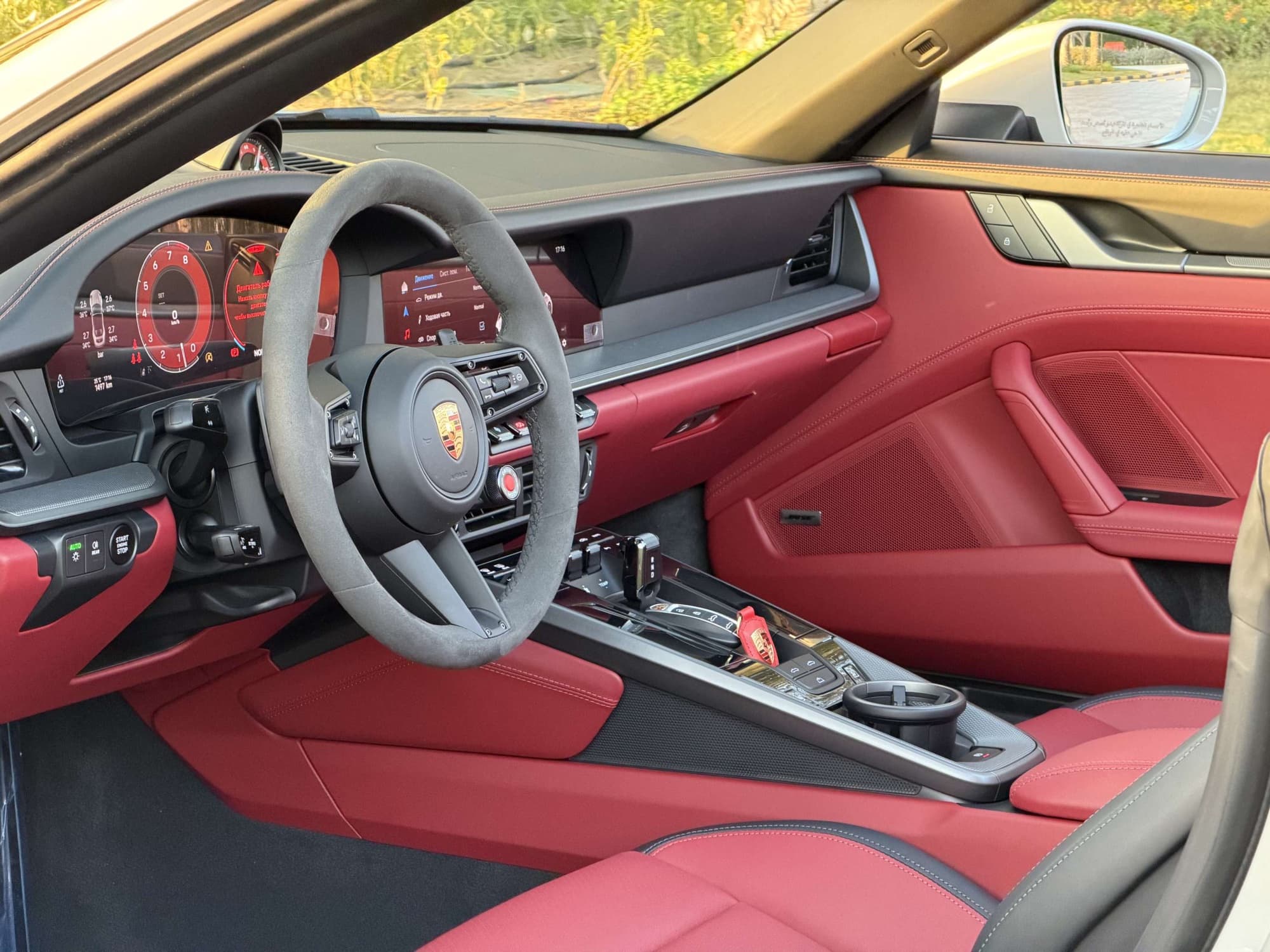 Porsche 911 Carrera Cabriolet - Image 6