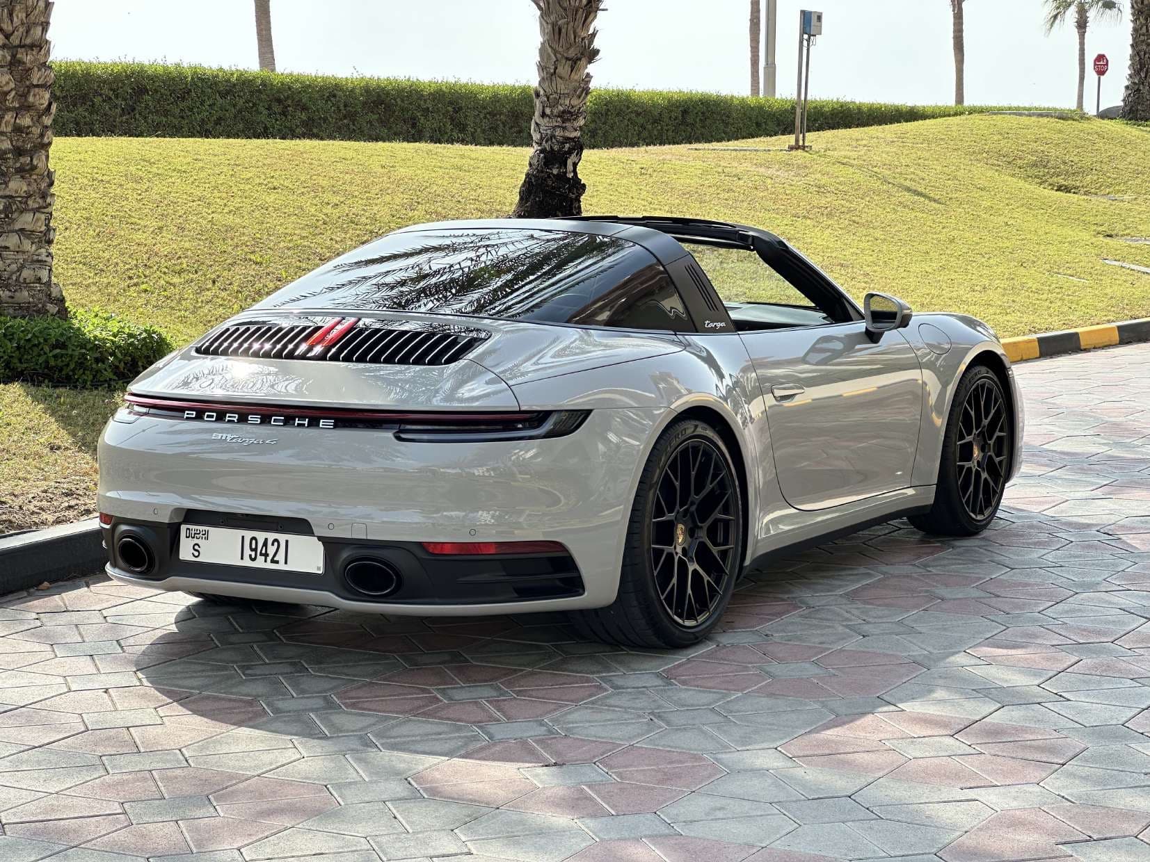 Porsche 911 Targa 4 - Image 3