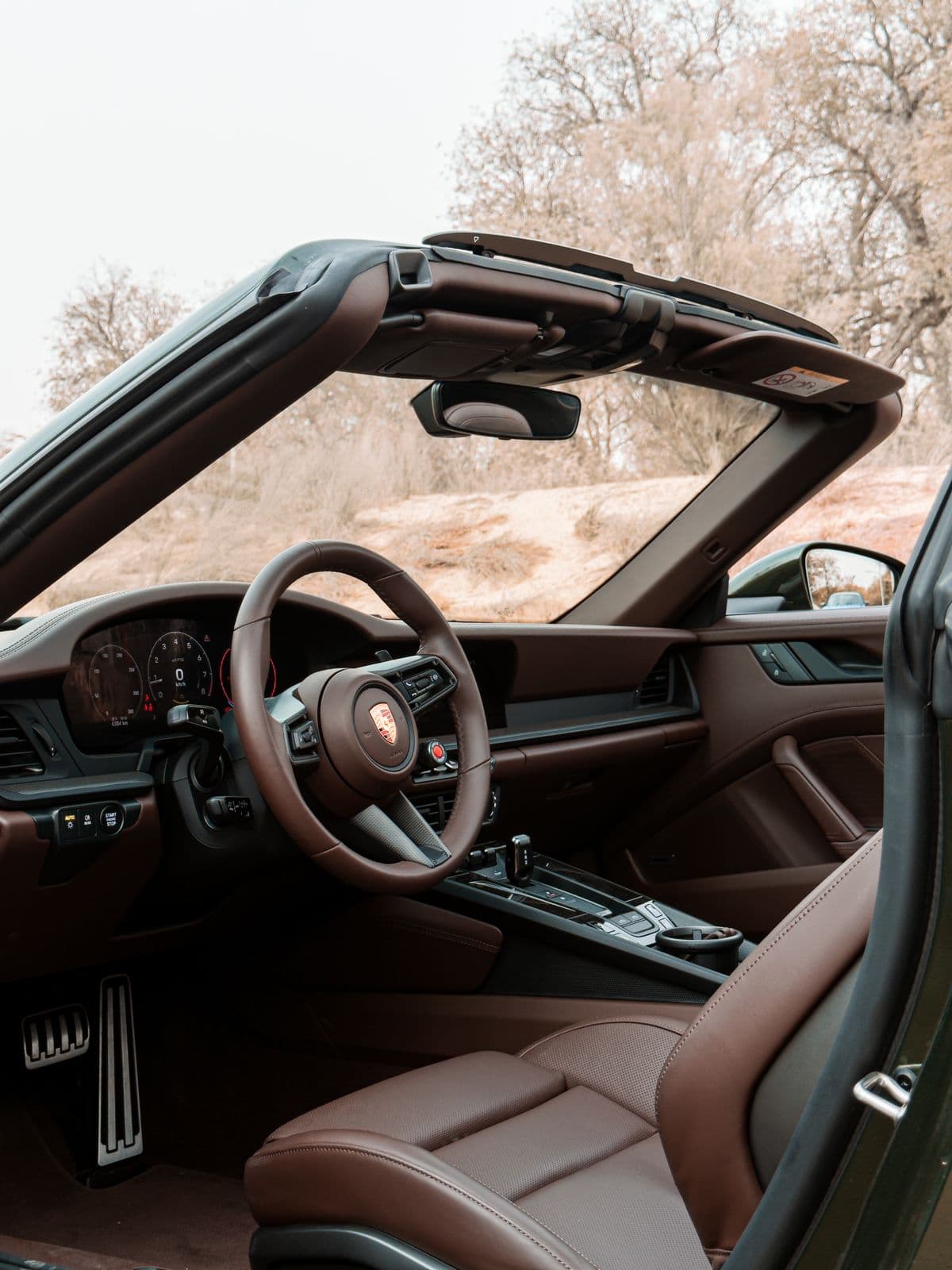 Porsche 911 Targa 4 GTS Green - Image 7
